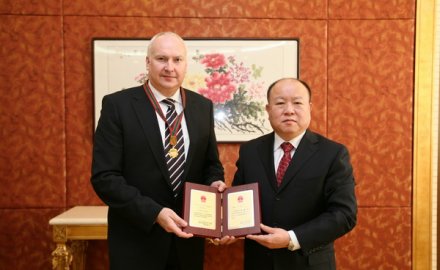 MESNAC Expert Karol Vanko Wins National Friendship Award